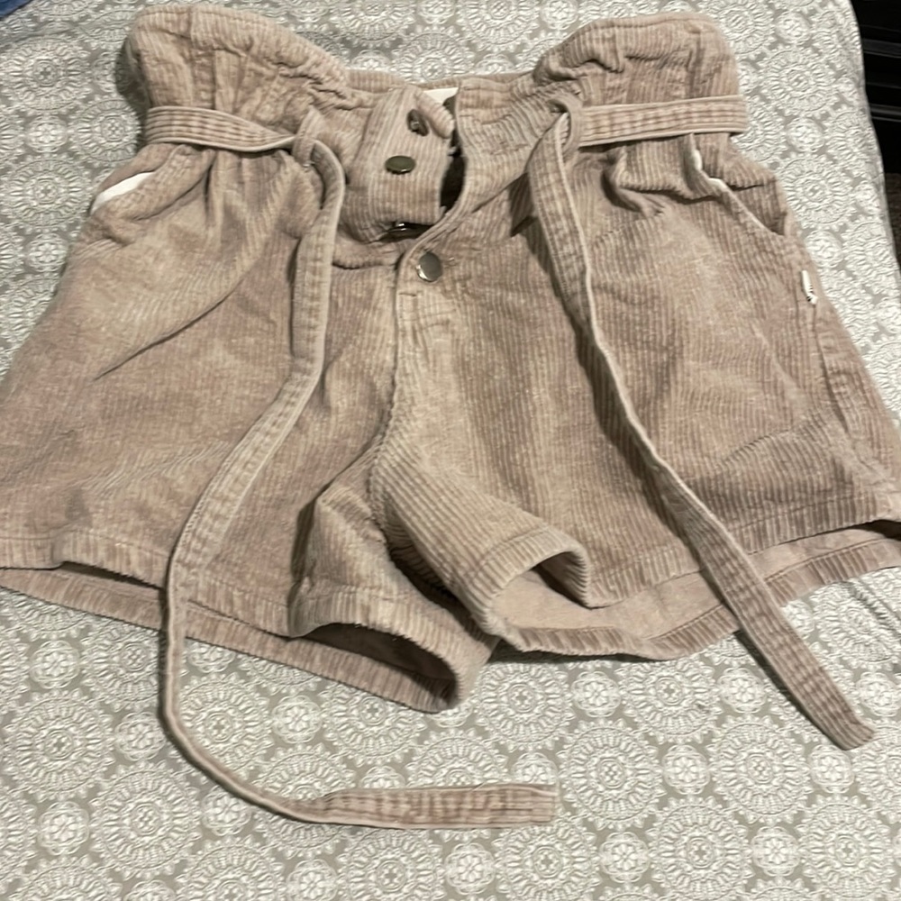 Pink corduroy shorts from Böhme size XS
